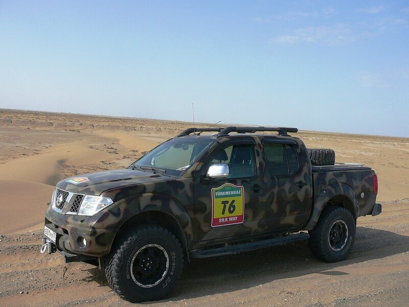 Nissan Navara камуфляж